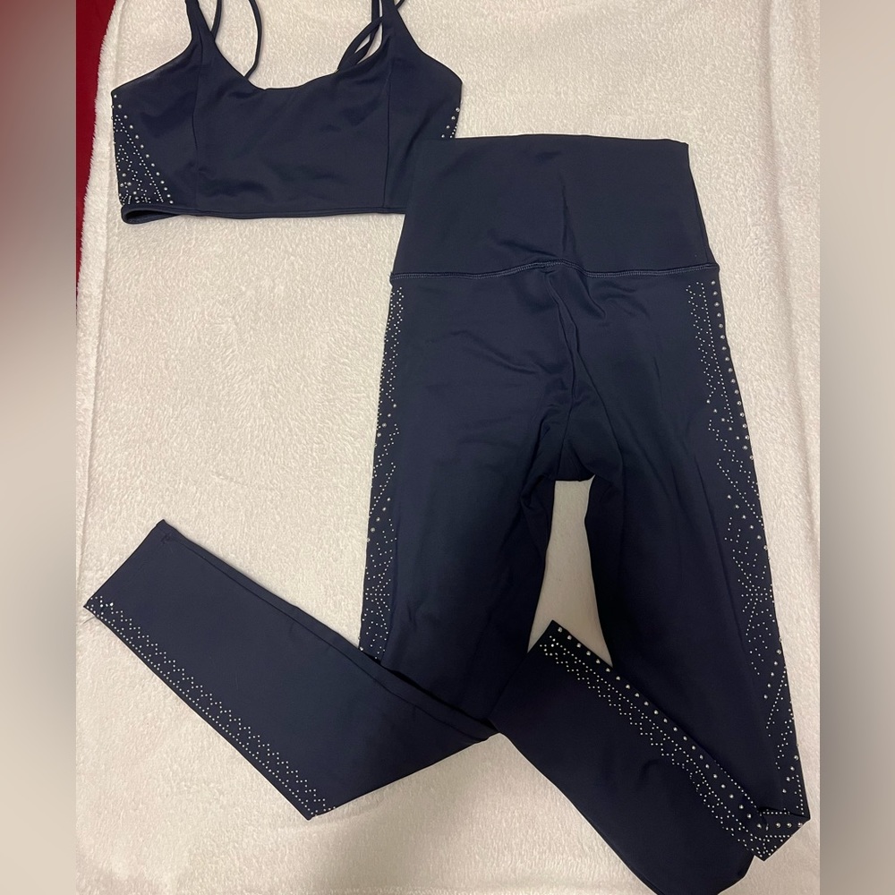 BEACHRIOT WORKOUT SET- BARELY WORN